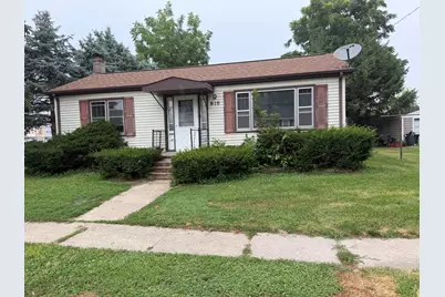 610 5th Street, Mendota, IL 61342 - Photo 1