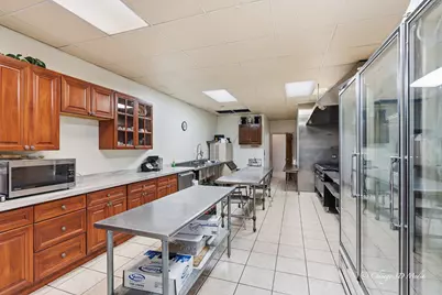 5844 N Milwaukee Avenue, Chicago, IL 60646 - Photo 9