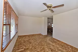 1104 N 29th Rd, Utica, IL 61373 - Photo 3