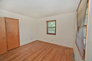 1104 N 29th Rd, Utica, IL 61373 - Photo 9