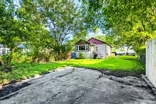 2045 119th Pl, Blue Island, IL 60406 - Photo 17