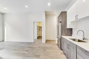 847 N Larrabee St, Chicago, IL 60610 - Photo 9
