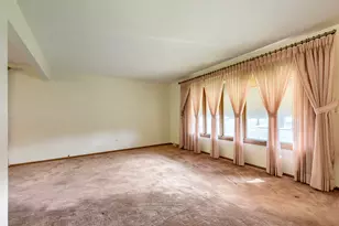 10300 S Central Park Ave, Chicago, IL 60655 - Photo 5
