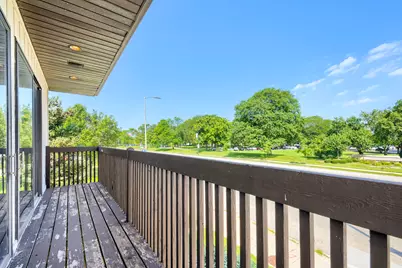 10300 S Central Park Avenue, Chicago, IL 60655 - Photo 29