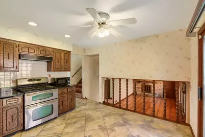10300 S Central Park Avenue, Chicago, IL 60655 - Photo 13