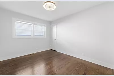 657 E 100th Place, Chicago, IL 60628 - Photo 17