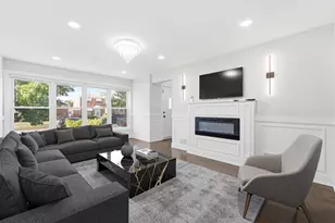 657 E 100th Pl, Chicago, IL 60628 - Photo 3