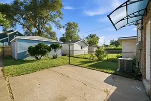 657 E 100th Pl, Chicago, IL 60628 - Photo 29