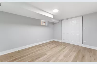 657 E 100th Place, Chicago, IL 60628 - Photo 19