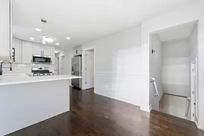 657 E 100th Place, Chicago, IL 60628 - Photo 9