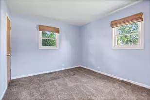 500 Cherry Cir, Glenview, IL 60025 - Photo 9