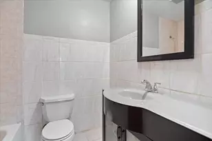 500 Cherry Cir, Glenview, IL 60025 - Photo 11