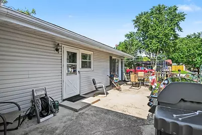 510 Best Avenue, Dekalb, IL 60115 - Photo 13