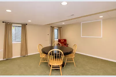 2198 Sutton Drive, South Elgin, IL 60177 - Photo 39