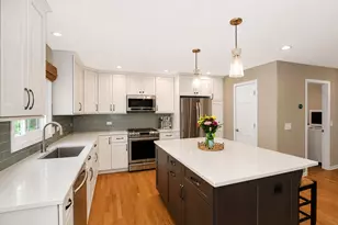 2198 Sutton Dr, South Elgin, IL 60177 - Photo 13