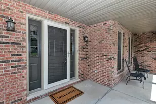 2198 Sutton Dr, South Elgin, IL 60177 - Photo 3