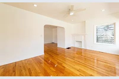 7601 S Rhodes Avenue, Chicago, IL 60619 - Photo 5