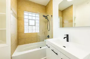 7601 S Rhodes Ave, Chicago, IL 60619 - Photo 19