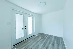 7601 S Rhodes Ave, Chicago, IL 60619 - Photo 13