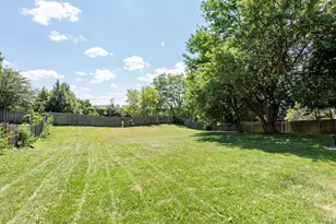 364 Churchill Ln, Gurnee, IL 60031 - Photo 21