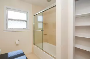 8117 Central Ave, Morton Grove, IL 60053 - Photo 17
