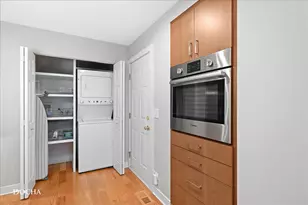 708 Citadel Dr, Westmont, IL 60559 - Photo 15