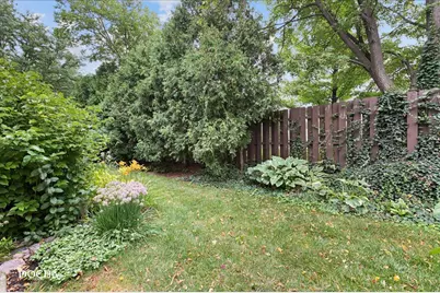 708 Citadel Drive, Westmont, IL 60559 - Photo 39