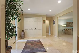 1426 Woodhill Dr, Northbrook, IL 60062 - Photo 3