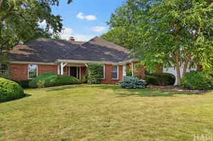1426 Woodhill Dr, Northbrook, IL 60062 - Photo 1