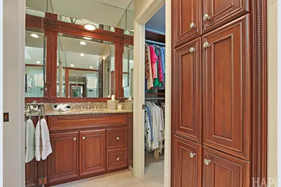 1426 Woodhill Drive, Northbrook, IL 60062 - Photo 21