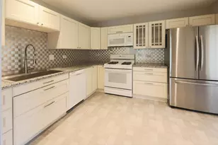 329 Redwing Dr, Deerfield, IL 60015 - Photo 9