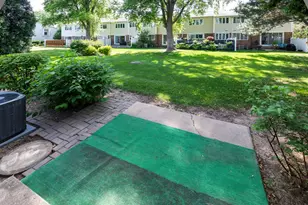 329 Redwing Dr, Deerfield, IL 60015 - Photo 21