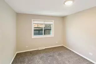 22547 Mission Dr, Richton Park, IL 60471 - Photo 17