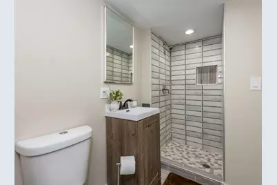 2021 Honore Avenue, North Chicago, IL 60064 - Photo 17