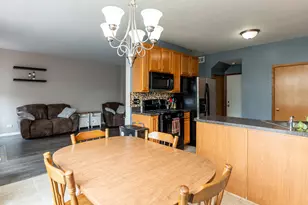 1128 Heron Cir, Joliet, IL 60431 - Photo 3