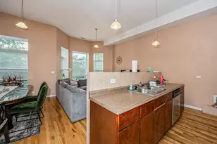 3549 S King Dr, Chicago, IL 60653 - Photo 3