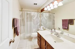 592 Edinburgh Ln, Prospect Heights, IL 60070 - Photo 15