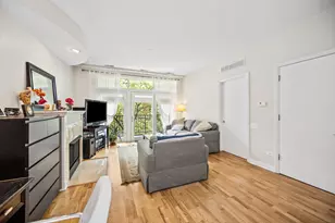 550 W Fulton St, Chicago, IL 60661 - Photo 3