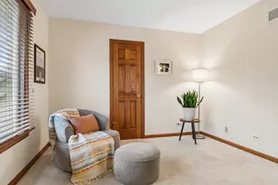1361 Sussex Rd, Naperville, IL 60540 - Photo 17