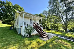 618 E St Paul St, Spring Valley, IL 61362 - Photo 3