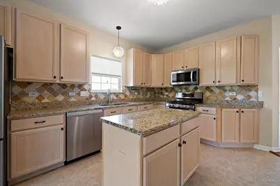 412 Reserve Drive, Crystal Lake, IL 60012 - Photo 17