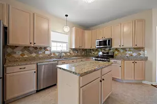 412 Reserve Dr, Crystal Lake, IL 60012 - Photo 17