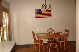 514 Garnett Ave, Winthrop Harbor, IL 60096 - Photo 5