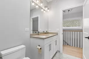 2012 Maple Ave, Evanston, IL 60201 - Photo 35