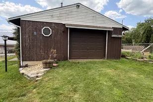 304 Mix St, Oregon, IL 61061 - Photo 33