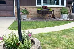 304 Mix St, Oregon, IL 61061 - Photo 3