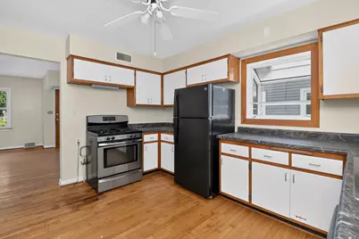 248 N Princeton Avenue, Villa Park, IL 60181 - Photo 7