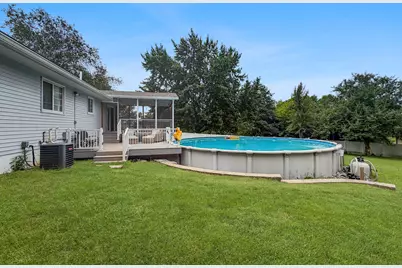 3103 W Greenfield Drive, Freeport, IL 61032 - Photo 45