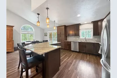 3103 W Greenfield Drive, Freeport, IL 61032 - Photo 17