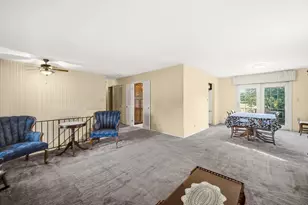 12 Regent Ct, Buffalo Grove, IL 60089 - Photo 7